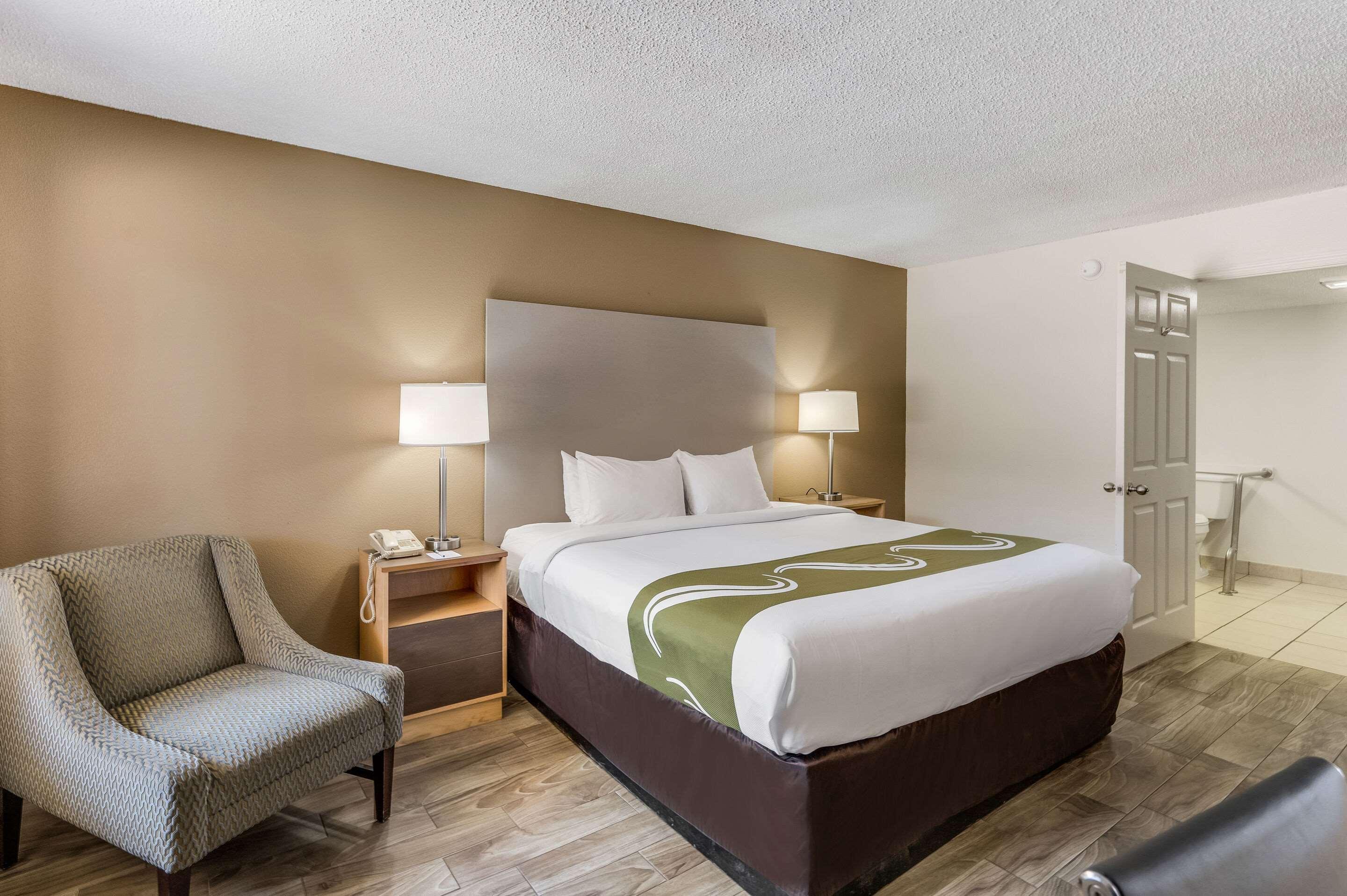 Quality Inn & Suites Hot Springs-Lake Hamilton Eksteriør billede
