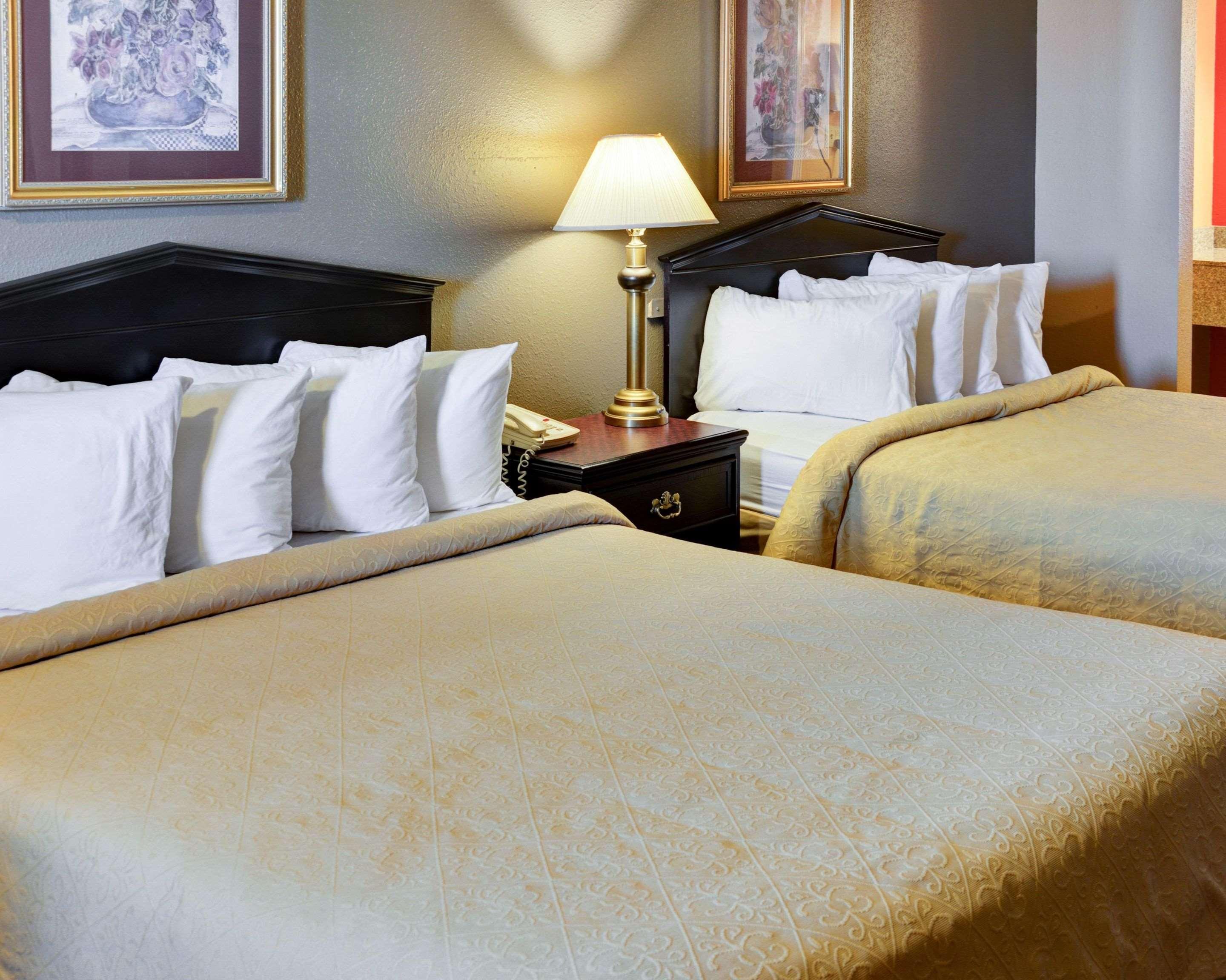 Quality Inn & Suites Hot Springs-Lake Hamilton Eksteriør billede