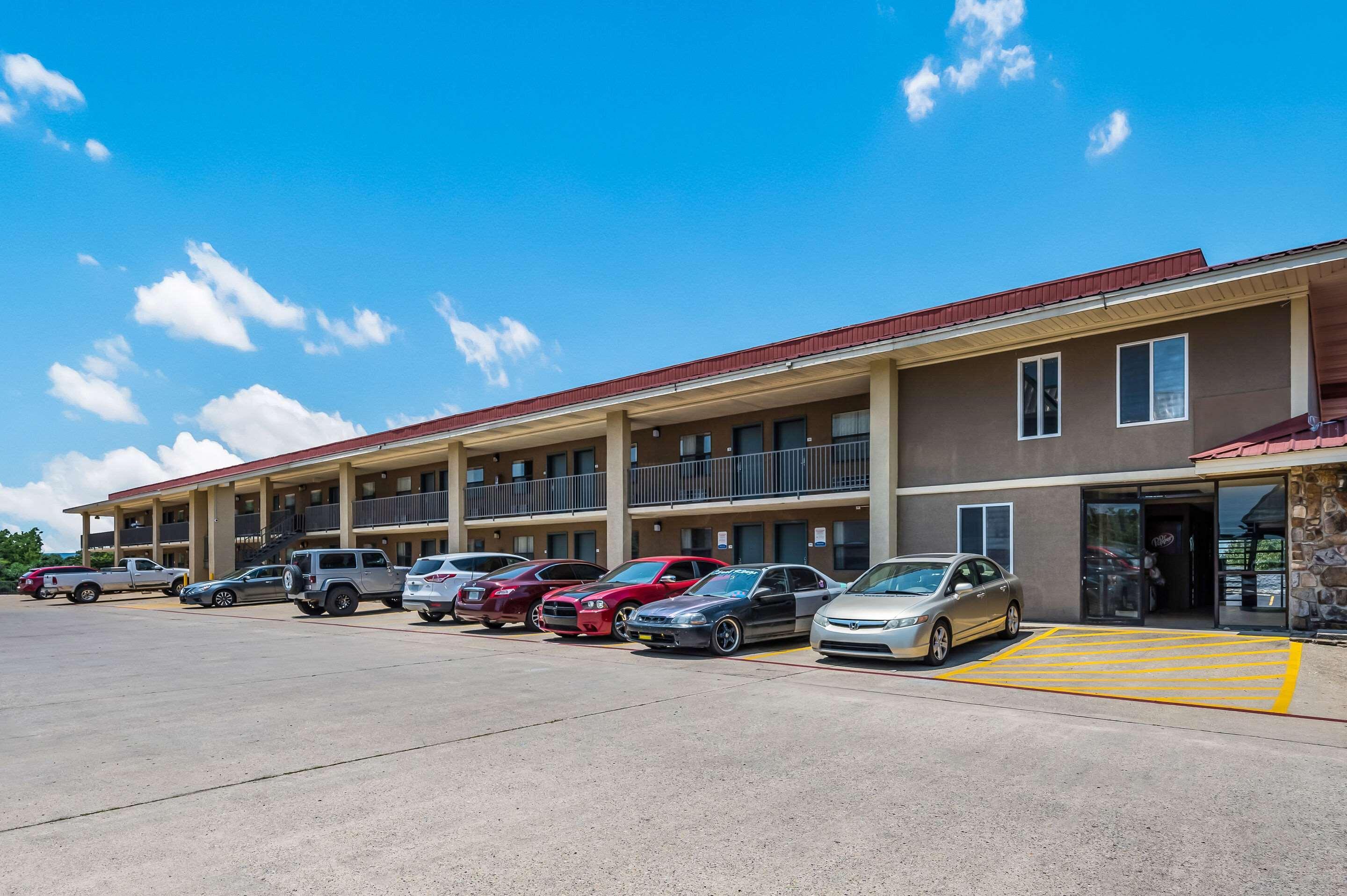 Quality Inn & Suites Hot Springs-Lake Hamilton Eksteriør billede